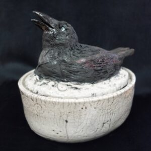 Crow pot