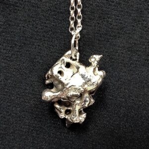 Knobbly necklace